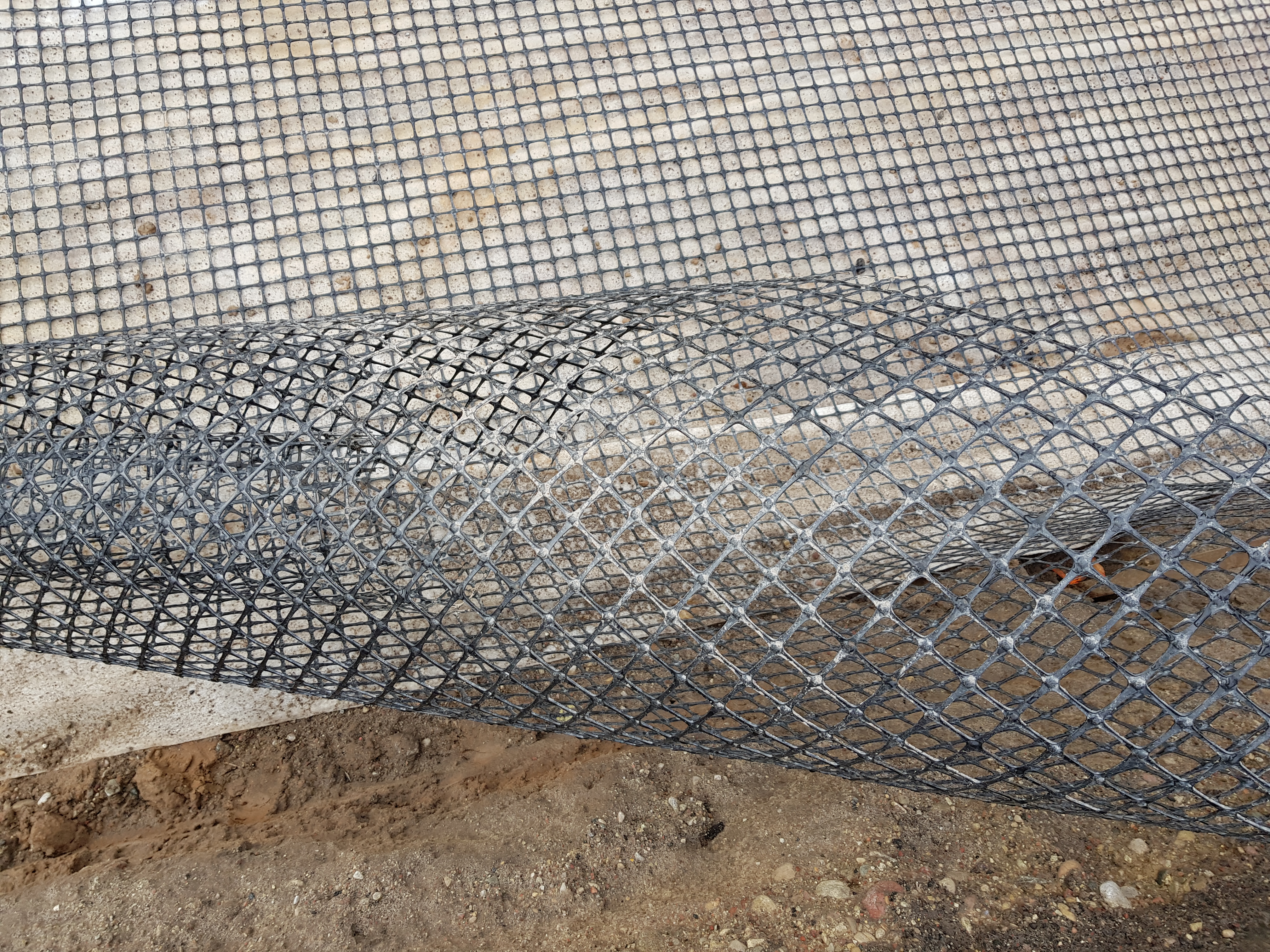 Dviašių geotinklų įrengimas